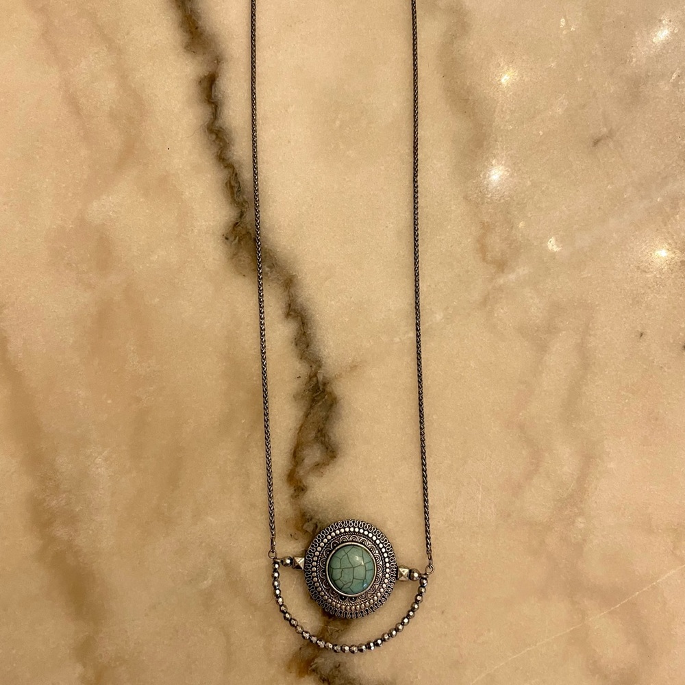 💙5/$10💙Silver turquoise necklace